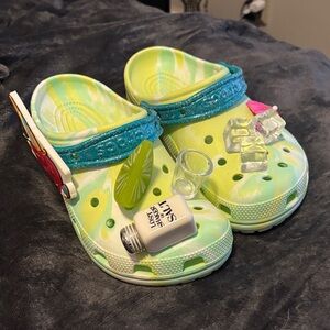 CROCS margaritaville Jimmy Buffett with Fun Charms size 8
